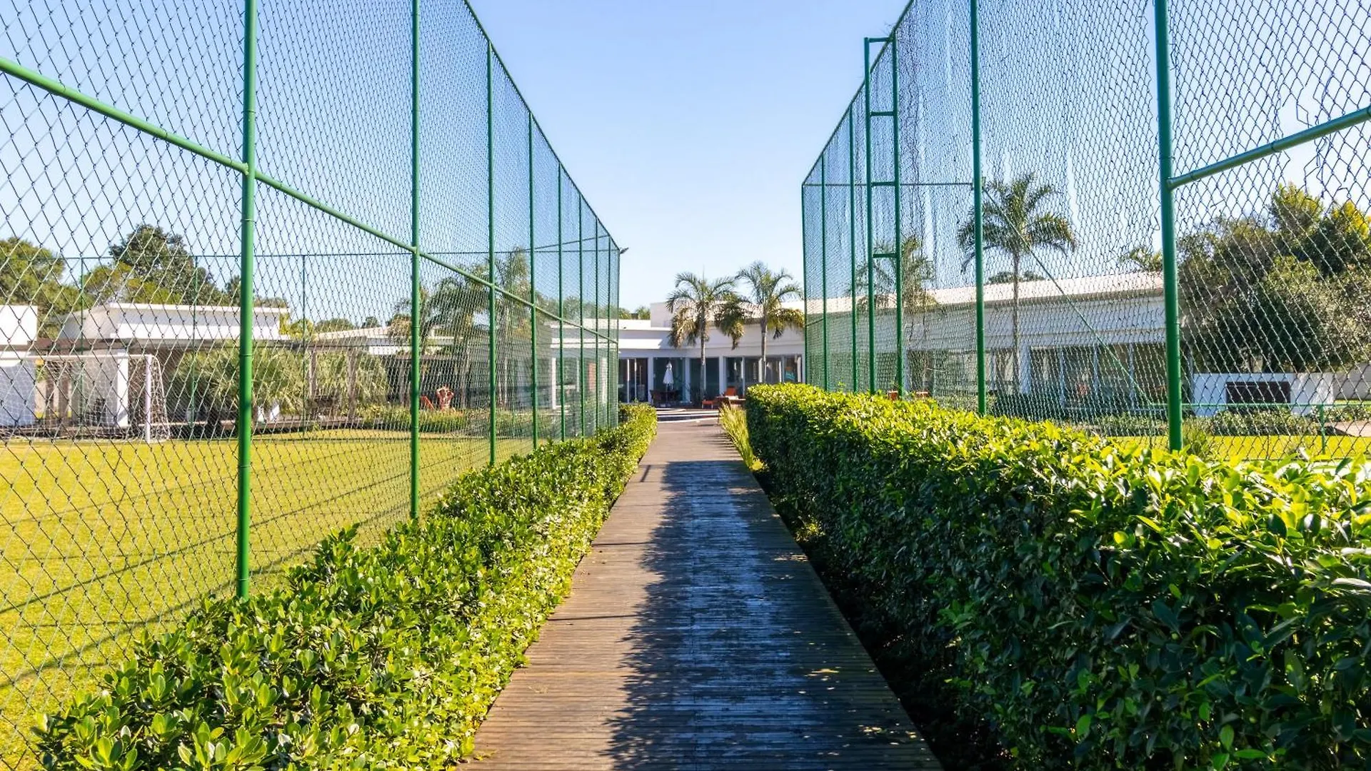 Casa 4 Suites Garopaba, Rosa Internacional - Surfland Brazylia
