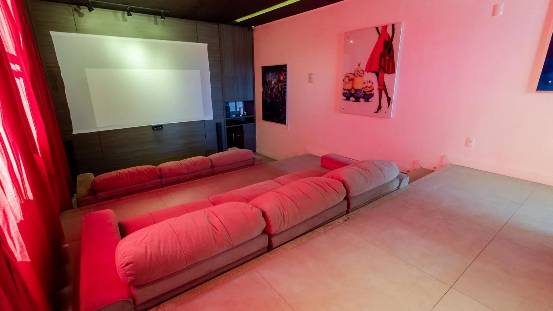 Casa 4 Suites Garopaba, Rosa Internacional - Surfland 0*, Garopaba